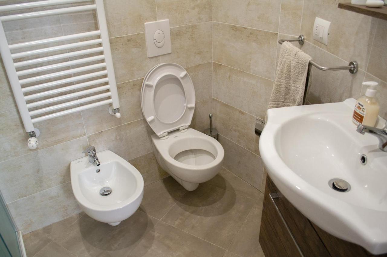 Warrest - Short Rent Apartments Milan Exterior photo